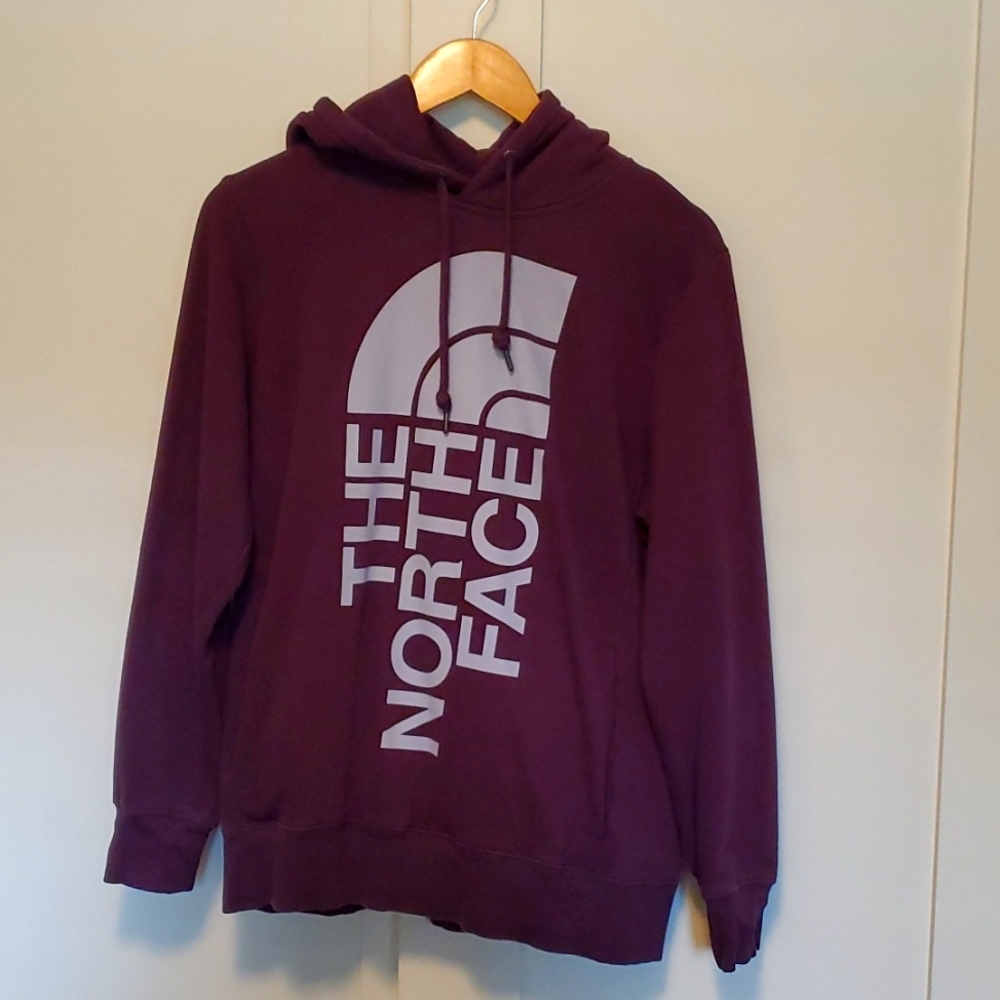 Size Large Northface sweatshirt.